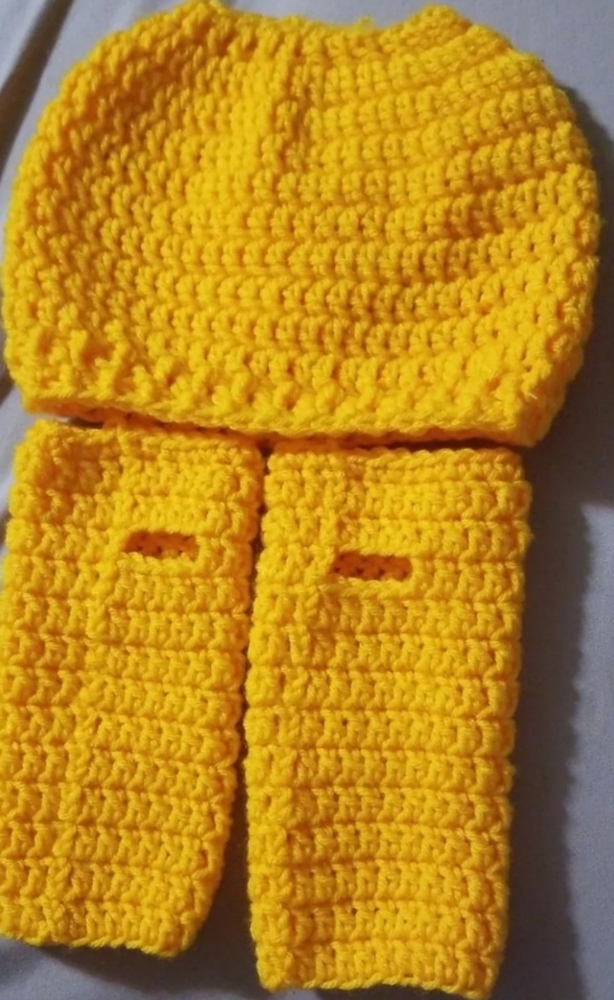 🧶Crochet Messy Bun Hat & Fingerless Gloves set